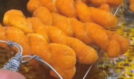 南康酸奶麻花爆料视频,揭秘网红美食背后的制作奥秘